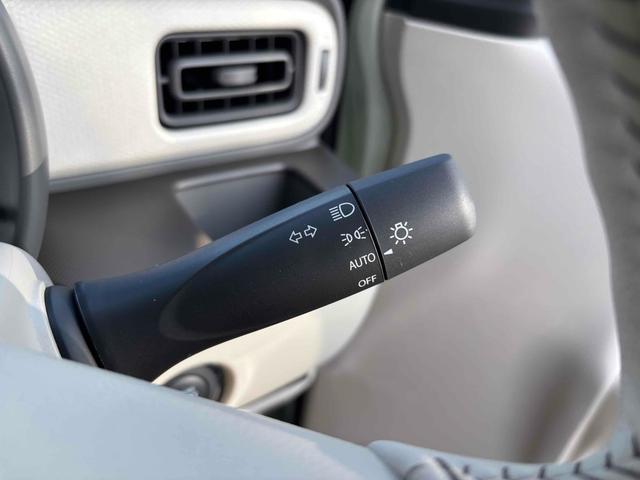 アルトラパンＬＣ ハイブリッドＬ　届け出済み未使用車　クリアランスソナー　レーンアシスト　衝突被害軽減システム　オートライト　ＬＥＤヘッドランプ　スマートキー　アイドリングストップ　電動格納ミラー　シートヒーター　ベンチシート　ＣＶＴ（8枚目）