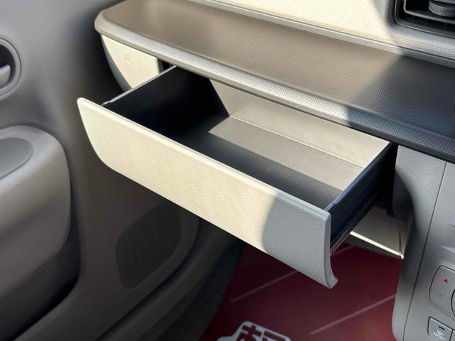 アルトラパンＬＣ ハイブリッドＬ　届け出済み未使用車　クリアランスソナー　レーンアシスト　衝突被害軽減システム　オートライト　ＬＥＤヘッドランプ　スマートキー　アイドリングストップ　電動格納ミラー　シートヒーター　ベンチシート　ＣＶＴ（33枚目）