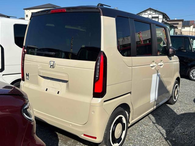 Ｎ－ＢＯＸ ファッションスタイル　届け出済み未使用車　バックカメラ　両側電動スライドドア　クリアランスソナー　オートクルーズコントロール　レーンアシスト　衝突被害軽減システム　オートライト　ＬＥＤヘッドランプ　スマートキー（17枚目）