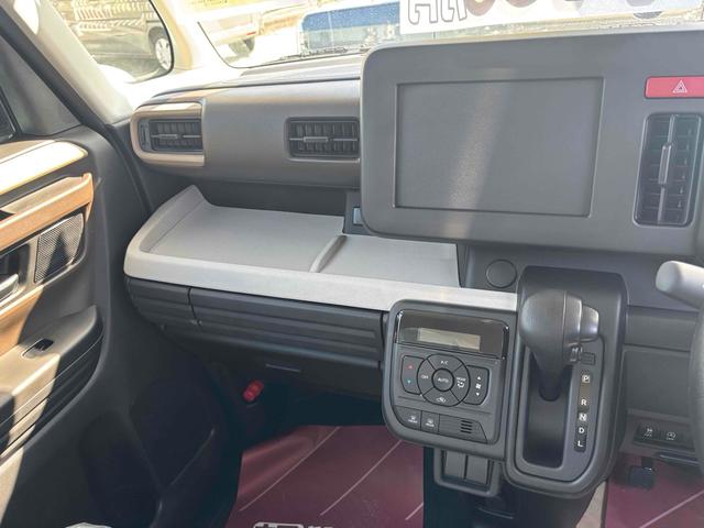 スペーシア ハイブリッドG 届け出済み未使用車 クリアランスソナー 衝突被害軽減システム オートライト LEDヘッドランプ スマートキー アイドリングストップ 電動格納ミラー ベンチシート CVT 盗難防止システム ABS(4枚目)