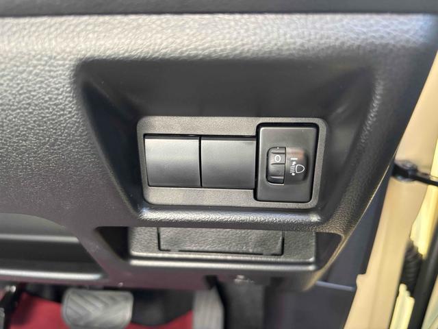 スペーシア ハイブリッドG 届け出済み未使用車 クリアランスソナー 衝突被害軽減システム オートライト LEDヘッドランプ スマートキー アイドリングストップ 電動格納ミラー ベンチシート CVT 盗難防止システム ABS(8枚目)