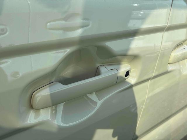 スペーシア ハイブリッドG 届け出済み未使用車 クリアランスソナー 衝突被害軽減システム オートライト LEDヘッドランプ スマートキー アイドリングストップ 電動格納ミラー ベンチシート CVT 盗難防止システム ABS(23枚目)