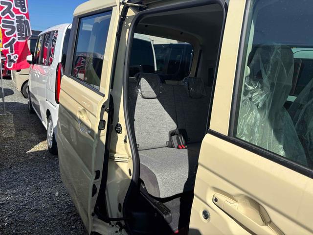 スペーシア ハイブリッドG 届け出済み未使用車 クリアランスソナー 衝突被害軽減システム オートライト LEDヘッドランプ スマートキー アイドリングストップ 電動格納ミラー ベンチシート CVT 盗難防止システム ABS(31枚目)