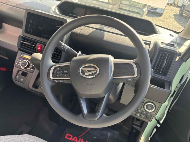 タント Ｘ　届け出済み未使用車　両側スライド・片側電動　クリアランスソナー　衝突被害軽減システム　オートライト　ＬＥＤヘッドランプ　スマートキー　アイドリングストップ　電動格納ミラー　シートヒーター　ベンチシート（3枚目）