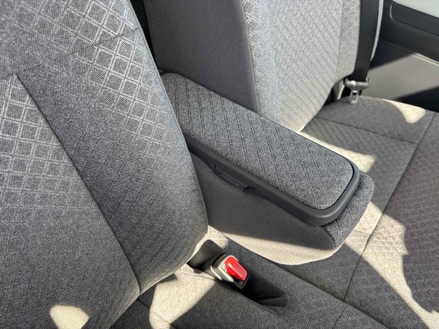 タント Ｘ　届け出済み未使用車　両側スライド・片側電動　クリアランスソナー　衝突被害軽減システム　オートライト　ＬＥＤヘッドランプ　スマートキー　アイドリングストップ　電動格納ミラー　シートヒーター　ベンチシート（41枚目）