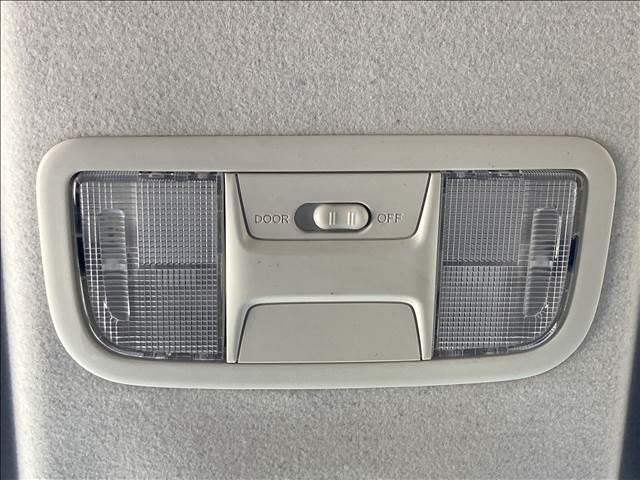 Ｎ－ＢＯＸ Ｌ・スロープ　車いす仕様車　両側スライド片側のみ電動　ＬＥＤヘッドライト　衝突軽減ブレーキ　障害物センサー　スリップ防止　電動格納ミラー　プッシュスタート　オートエアコン　オートライト　スマートキー　ベンチシート（30枚目）