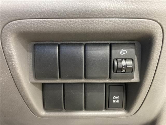 ＮＶ１００クリッパーバン ＤＸ　ＧＬパッケージ　禁煙車　ナビ　フルセグＴＶ　Ｂｌｕｅｔｏｏｔｈ　バックカメラ　ＥＴＣ　両側スライド　フルフラットシート　エアバッグ　キーレスエントリー　ＡＢＳ　パワーウィンドウ（29枚目）