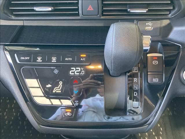 ルークス ハイウェイスター　Ｇターボプロパイロットエディション　禁煙車　純正ナビ　フルセグＴＶ　ＤＶＤ再生　全方位カメラ　Ｂｌｕｅｔｏｏｔｈ　ＥＴＣ　オートハイビーム　障害物センサー　衝突軽減ブレーキ　スリップ防止　ＬＥＤヘッドライト　両側電動スライド　純正アルミ（10枚目）
