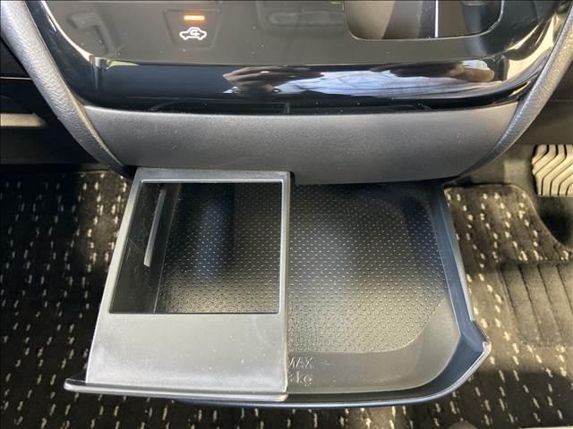 ルークス ハイウェイスター　Ｇターボプロパイロットエディション　禁煙車　純正ナビ　フルセグＴＶ　ＤＶＤ再生　全方位カメラ　Ｂｌｕｅｔｏｏｔｈ　ＥＴＣ　オートハイビーム　障害物センサー　衝突軽減ブレーキ　スリップ防止　ＬＥＤヘッドライト　両側電動スライド　純正アルミ（37枚目）