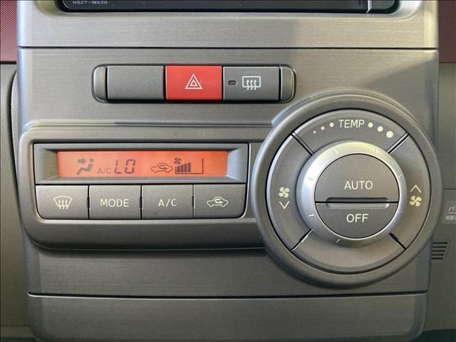 ピクシススペース Ｘ　禁煙車　ナビ　フルセグＴＶ　ＤＶＤ再生　Ｂｌｕｅｔｏｏｔｈ対応　ＥＴＣ車載器　ＡＢＳ　Ｗエアバック　衝突安全ボディ　盗難防止装置　オートエアコン　社外アルミホイール　ベンチシート　スマートキー（9枚目）