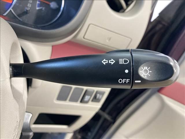 ピクシススペース Ｘ　禁煙車　ナビ　フルセグＴＶ　ＤＶＤ再生　Ｂｌｕｅｔｏｏｔｈ対応　ＥＴＣ車載器　ＡＢＳ　Ｗエアバック　衝突安全ボディ　盗難防止装置　オートエアコン　社外アルミホイール　ベンチシート　スマートキー（12枚目）