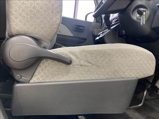 タント Ｌ　禁煙車　ディスプレイオーディオ　ＤＶＤ再生　Ｂｌｕｅｔｏｏｔｈ対応　衝突軽減ブレーキ　横滑り防止装置　車線逸脱防止装置　衝突安全ボディ　クリアランスソナー　ＬＥＤヘッドライト　キーレスエントリー（24枚目）