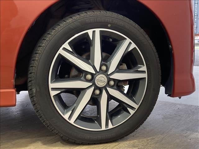 デイズルークス ハイウェイスター Xターボ 禁煙車 ナビ フルセグ DVD Bluetooth 全方位カメラ ETC 衝突軽減ブレーキ 横滑り防止装置 衝突安全ボディ 左側電動スライド 純正アルミホイール LEDヘッドライト スマートキー(19枚目)