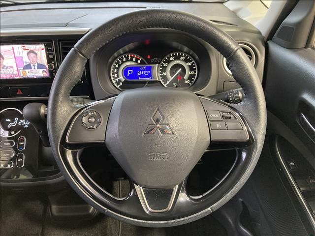 ｅＫスペースカスタム カスタムＴ　セーフティプラスエディション　禁煙車　ナビ　フルセグ　ＤＶＤ　Ｂｌｕｅｔｏｏｔｈ　全方位カメラ　ＥＴＣ　衝突軽減ブレーキ　スリップ防止　両側電動スライド　クルーズコントロール　運転席シートヒーター　ＬＥＤヘッドライト　スマートキー（11枚目）