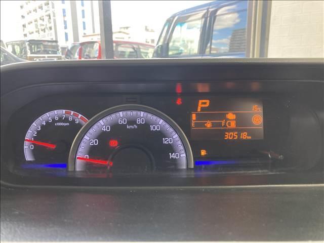 ワゴンR ハイブリッドFX 禁煙車 CDコンポ 衝突軽減ブレーキ 横滑り防止装置 車線逸脱防止装置 衝突安全ボディ 盗難防止装置 アイドリングストップ 運転席シートヒーター ヘッドアップディスプレイ ベンチシート スマートキー(3枚目)