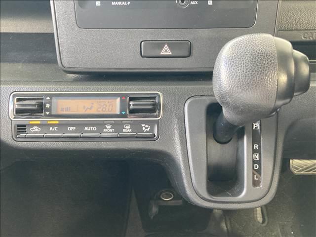 ワゴンR ハイブリッドFX 禁煙車 CDコンポ 衝突軽減ブレーキ 横滑り防止装置 車線逸脱防止装置 衝突安全ボディ 盗難防止装置 アイドリングストップ 運転席シートヒーター ヘッドアップディスプレイ ベンチシート スマートキー(6枚目)