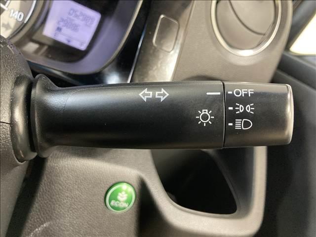 N-WGN G SSパッケージ 禁煙車 ナビ フルセグTV DVD Bluetooth対応 バックカメラ ETC車載器 衝突軽減ブレーキ 横滑り防止装置 衝突安全ボディ オートエアコン 前席シートヒーター ベンチシート スマートキー(12枚目)