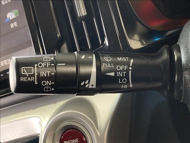 N-WGN G SSパッケージ 禁煙車 ナビ フルセグTV DVD Bluetooth対応 バックカメラ ETC車載器 衝突軽減ブレーキ 横滑り防止装置 衝突安全ボディ オートエアコン 前席シートヒーター ベンチシート スマートキー(13枚目)