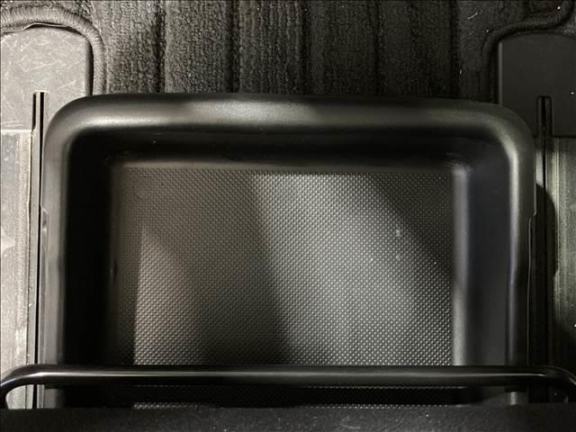 タント X VS SAIII 禁煙車 ナビ フルセグ DVD Bluetooth 全方位カメラ ETC 衝突軽減ブレーキ 横滑り防止装置 車線逸脱防止装置 両側電動スライドドア 純正アルミホイール LEDヘッドライト スマートキー(33枚目)