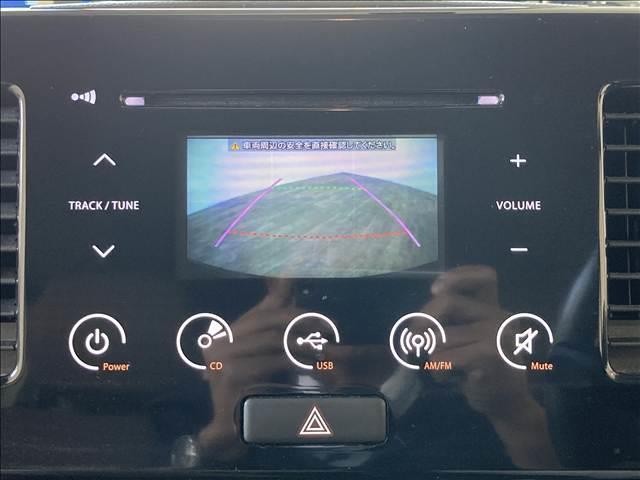 モコ Ｘ　禁煙車　純正タッチパネルＣＤコンポ　バックカメラ　ＡＢＳ　Ｗエアバック　アドリングストップ　衝突安全ボディ　盗難防止装置　オートエアコン　社外ＬＥＤヘッドライト　純正アルミホイール　スマートキー（6枚目）