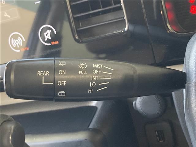 モコ Ｘ　禁煙車　純正タッチパネルＣＤコンポ　バックカメラ　ＡＢＳ　Ｗエアバック　アドリングストップ　衝突安全ボディ　盗難防止装置　オートエアコン　社外ＬＥＤヘッドライト　純正アルミホイール　スマートキー（10枚目）