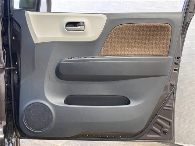 モコ Ｘ　禁煙車　純正タッチパネルＣＤコンポ　バックカメラ　ＡＢＳ　Ｗエアバック　アドリングストップ　衝突安全ボディ　盗難防止装置　オートエアコン　社外ＬＥＤヘッドライト　純正アルミホイール　スマートキー（20枚目）