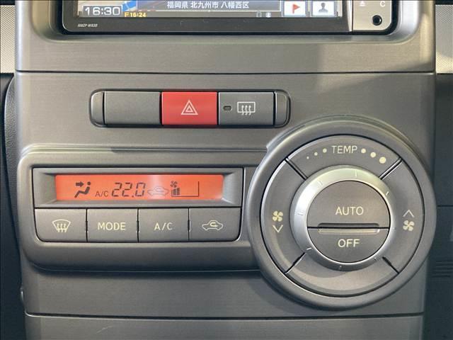 ムーヴコンテ カスタム　Ｘ　禁煙車　パワステ　パワーウインド　オートエアコン　ＡＢＳ　Ｗエアバック　アイドリングストップ　衝突安全ボディ　盗難防止装置　ＨＩＤヘッドライト　ベンチシート　スマートキー（5枚目）