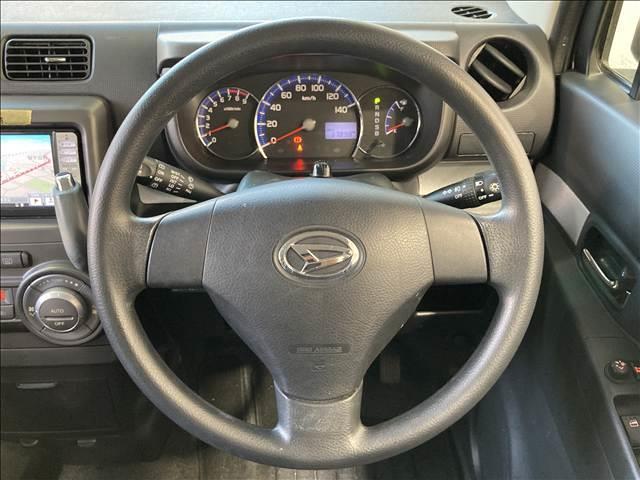 ムーヴコンテ カスタム　Ｘ　禁煙車　パワステ　パワーウインド　オートエアコン　ＡＢＳ　Ｗエアバック　アイドリングストップ　衝突安全ボディ　盗難防止装置　ＨＩＤヘッドライト　ベンチシート　スマートキー（7枚目）