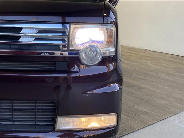 ムーヴコンテ カスタム　Ｘ　禁煙車　パワステ　パワーウインド　オートエアコン　ＡＢＳ　Ｗエアバック　アイドリングストップ　衝突安全ボディ　盗難防止装置　ＨＩＤヘッドライト　ベンチシート　スマートキー（13枚目）