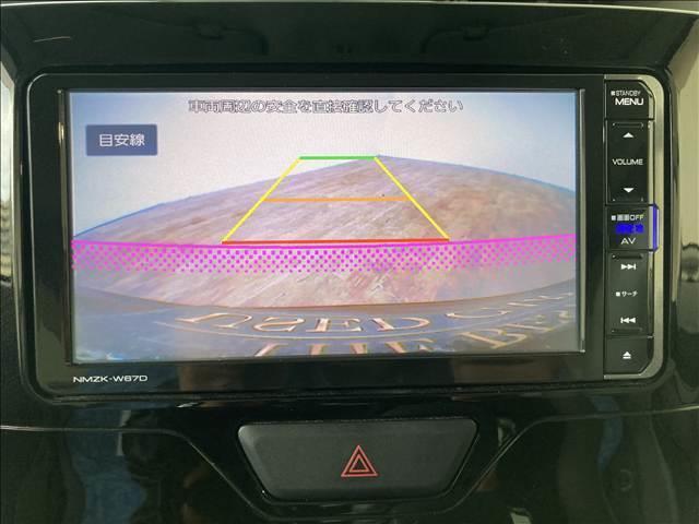 タント Ｘ　禁煙車　ナビ　フルセグＴＶ　ＤＶＤ再生　Ｂｌｕｅｔｏｏｔｈ対応　バックカメラ　ＡＢＳ　Ｗエアバック　横滑り防止装置　衝突安全ボディ　アイドリングストップ　盗難防止装置　左側電動スライド　スマートキー（8枚目）