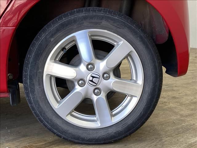 Ｎ－ＯＮＥ プレミアム　ＳＳパッケージ　禁煙車　ナビ　ワンセグ　ＤＶＤ　Ｂｌｕｅｔｏｏｔｈ対応　バックカメラ　ＥＴＣ　衝突軽減ブレーキ　横滑り防止装置　衝突安全ボディ　純正アルミホイール　ＨＩＤヘッドライト　前席シートヒーター　スマートキー（21枚目）