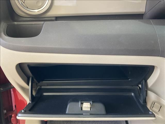 当店では、車検、整備、板金、塗装、レッカー、ロードサービスに必要な指定工場、設備をグループ会社ですべて完備しています。