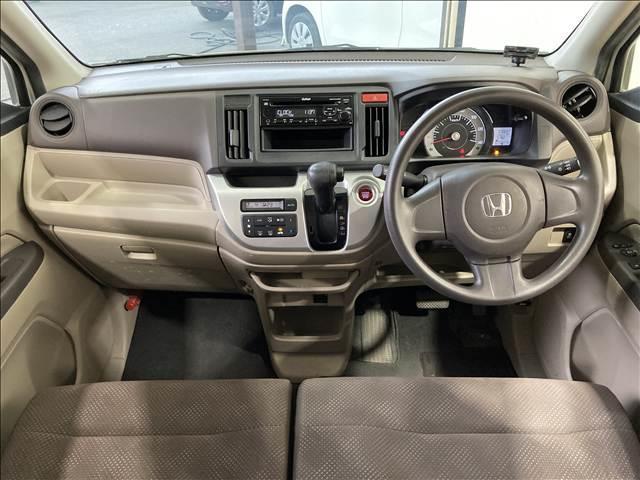 N-WGN G 禁煙車 CDプレーヤー ETC スリップ防止 スマートキー 電動格納ドアミラー プッシュスタート 盗難防止装置 パワステ パワーウィンドウ エアバック ベンチシート レベライザー アイドリングストップ(2枚目)