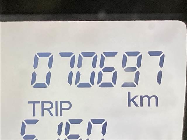 N-WGN G 禁煙車 CDプレーヤー ETC スリップ防止 スマートキー 電動格納ドアミラー プッシュスタート 盗難防止装置 パワステ パワーウィンドウ エアバック ベンチシート レベライザー アイドリングストップ(4枚目)