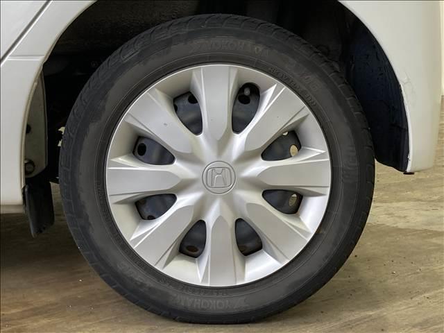 N-WGN G 禁煙車 CDプレーヤー ETC スリップ防止 スマートキー 電動格納ドアミラー プッシュスタート 盗難防止装置 パワステ パワーウィンドウ エアバック ベンチシート レベライザー アイドリングストップ(17枚目)