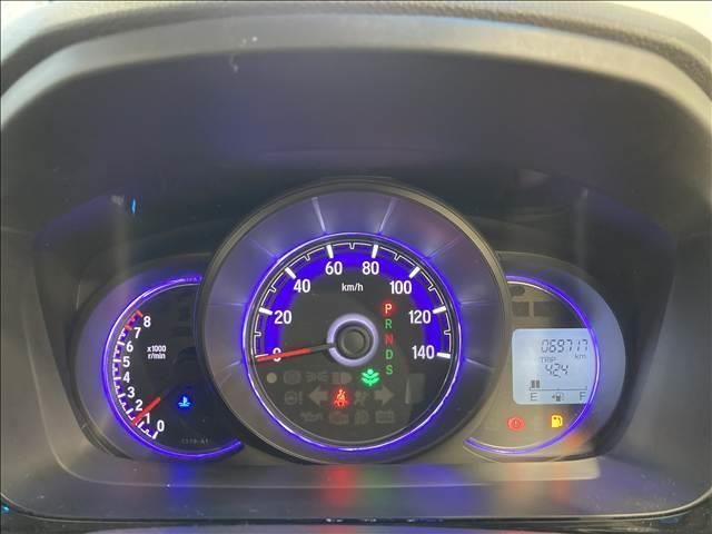 Ｎ－ＷＧＮカスタム Ｇ・ターボパッケージ　禁煙車　ナビ　フルセグＴＶ　ＣＤ　ＤＶＤ再生　Ｂｌｕｅｔｏｏｔｈ　ＥＴＣ　純正アルミ　ＨＩＤヘッドライト　クルーズコントロール機能　ベンチシート　スマートキー　オートライト　パワステ　盗難防止装置（3枚目）