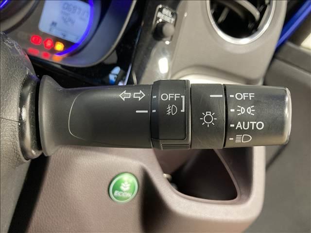 Ｎ－ＷＧＮカスタム Ｇ・ターボパッケージ　禁煙車　ナビ　フルセグＴＶ　ＣＤ　ＤＶＤ再生　Ｂｌｕｅｔｏｏｔｈ　ＥＴＣ　純正アルミ　ＨＩＤヘッドライト　クルーズコントロール機能　ベンチシート　スマートキー　オートライト　パワステ　盗難防止装置（11枚目）