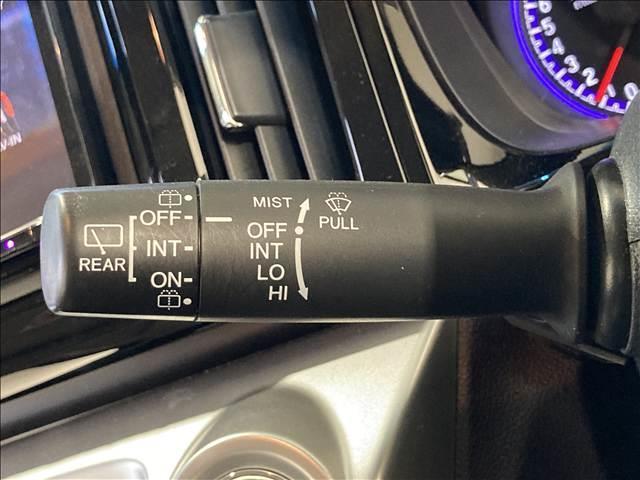 Ｎ－ＷＧＮカスタム Ｇ・ターボパッケージ　禁煙車　ナビ　フルセグＴＶ　ＣＤ　ＤＶＤ再生　Ｂｌｕｅｔｏｏｔｈ　ＥＴＣ　純正アルミ　ＨＩＤヘッドライト　クルーズコントロール機能　ベンチシート　スマートキー　オートライト　パワステ　盗難防止装置（12枚目）