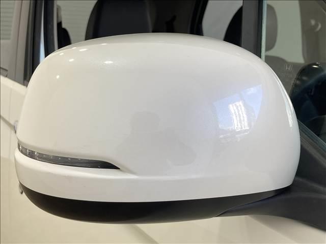 Ｎ－ＷＧＮカスタム Ｇ・ターボパッケージ　ナビ　フルセグＴＶ　ＤＶＤ再生　Ｂｌｕｅｔｏｏｔｈ対応　バックカメラ　ＥＴＣ　ＡＢＳ　Ｗエアバック　衝突安全ボディ　盗難防止装置　オートエアコン　純正アルミホイール　ＨＩＤヘッドライト　スマートキー（19枚目）