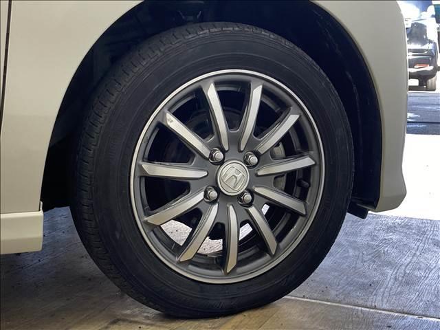 Ｎ－ＷＧＮカスタム Ｇ・ターボパッケージ　ナビ　フルセグＴＶ　ＤＶＤ再生　Ｂｌｕｅｔｏｏｔｈ対応　バックカメラ　ＥＴＣ　ＡＢＳ　Ｗエアバック　衝突安全ボディ　盗難防止装置　オートエアコン　純正アルミホイール　ＨＩＤヘッドライト　スマートキー（20枚目）