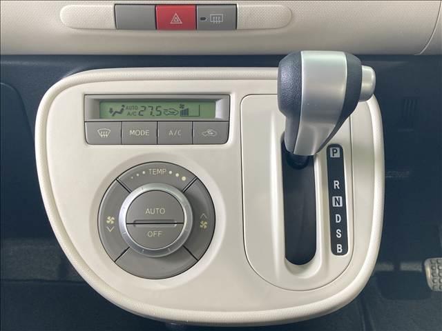 ミラココア ココアプラスＸ　禁煙車　ナビ　ワンセグＴＶ　ＣＤ再生　ＡＢＳ　Ｗエアバック　衝突安全ボディ　アイドリングストップ　盗難防止装置　オートエアコン　フォグライト　ルーフレール　ベンチシート　スマートキー（9枚目）