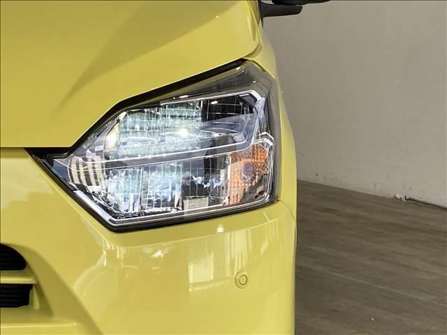 ミライース X SAIII 禁煙車 純正CDコンポ 衝突軽減ブレーキ 横滑り防止装置 車線逸脱防止装置 クリアランスソナー 衝突安全ボディ ABS Wエアバック アイドリングストップ 盗難防止装置 LEDヘッドライト キーレス(13枚目)