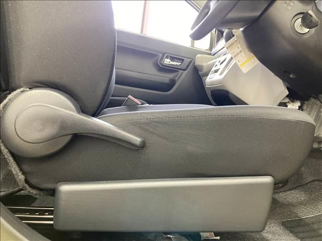 ミライース X SAIII 禁煙車 純正CDコンポ 衝突軽減ブレーキ 横滑り防止装置 車線逸脱防止装置 クリアランスソナー 衝突安全ボディ ABS Wエアバック アイドリングストップ 盗難防止装置 LEDヘッドライト キーレス(20枚目)