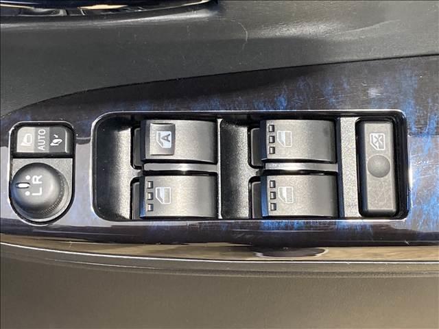 タント カスタムX トップエディションVS SAIII 禁煙車 ナビ フルセグ DVD Bluetooth 全方位カメラ ETC 衝突軽減ブレーキ 横滑り防止装置 車線逸脱防止装置 障害物センサー 両側電動スライドドア LEDヘッドライト スマートキー(24枚目)