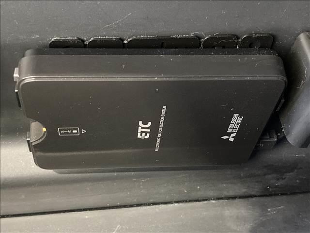 タント カスタムX トップエディションVS SAIII 禁煙車 ナビ フルセグ DVD Bluetooth 全方位カメラ ETC 衝突軽減ブレーキ 横滑り防止装置 車線逸脱防止装置 障害物センサー 両側電動スライドドア LEDヘッドライト スマートキー(29枚目)