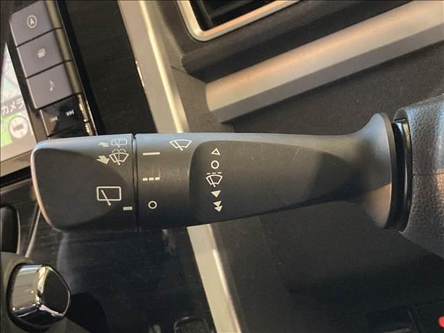 タント Ｘ　ＶＳ　ＳＡＩＩＩ　禁煙車　ナビ　フルセグ　ＤＶＤ　Ｂｌｕｅｔｏｏｔｈ　全方位カメラ　ＥＴＣ　衝突軽減ブレーキ　横滑り防止装置　車線逸脱防止装置　両側電動スライドドア　社外アルミホイール　ＬＥＤヘッドライト　スマートキー（13枚目）