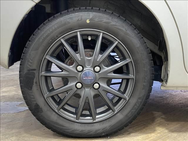 タント Ｘ　ＶＳ　ＳＡＩＩＩ　禁煙車　ナビ　フルセグ　ＤＶＤ　Ｂｌｕｅｔｏｏｔｈ　全方位カメラ　ＥＴＣ　衝突軽減ブレーキ　横滑り防止装置　車線逸脱防止装置　両側電動スライドドア　社外アルミホイール　ＬＥＤヘッドライト　スマートキー（20枚目）