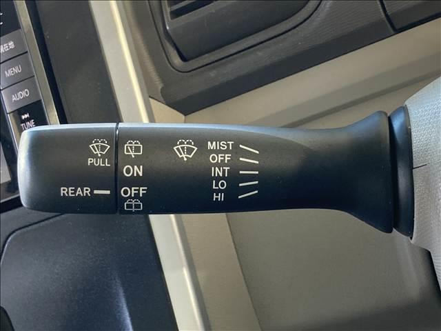 タント Ｌ　ＳＡ　禁煙車　ナビ　フルセグ　ＤＶＤ再生　Ｂｌｕｅｔｏｏｔｈ対応　バックカメラ　車線逸脱防止装置　横滑り防止装置　衝突安全ボディ　盗難防止装置　ＡＢＳ　Ｗエアバック　アイドリングストップ　キーレスエントリー（13枚目）