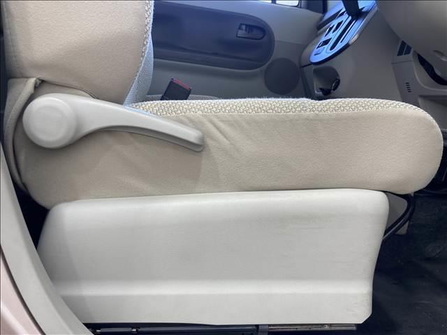 タント Ｌ　ＳＡ　禁煙車　ナビ　フルセグ　ＤＶＤ再生　Ｂｌｕｅｔｏｏｔｈ対応　バックカメラ　車線逸脱防止装置　横滑り防止装置　衝突安全ボディ　盗難防止装置　ＡＢＳ　Ｗエアバック　アイドリングストップ　キーレスエントリー（24枚目）