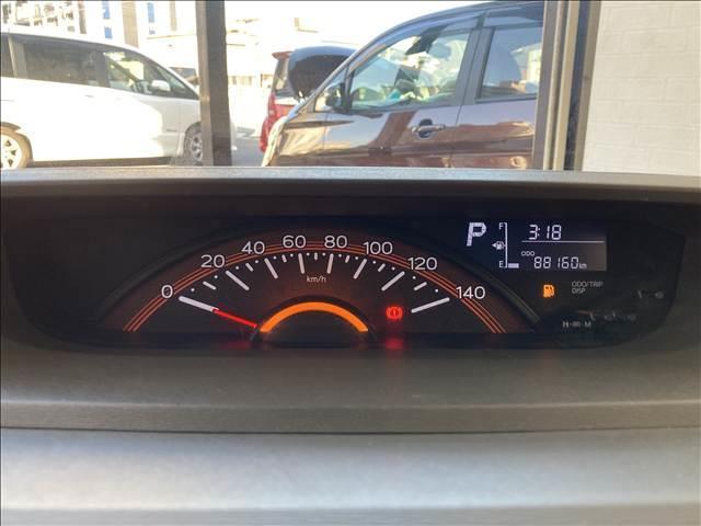 タント Ｇ　ＳＡＩＩ　禁煙車　ナビ　フルセグ　ＤＶＤ　Ｂｌｕｅｔｏｏｔｈ対応　バックカメラ　衝突軽減ブレーキ　横滑り防止装置　アイドリングストップ　両側電動スライドドア　　純正アルミホイール　　ベンチシート　スマートキー（3枚目）